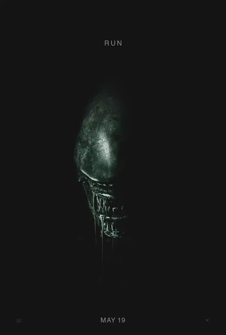 Alien: Covenant movie poster featuring a minimalist, high-contrast close-up of the black Xenomorph head dripping saliva with the text "RUN" above it.