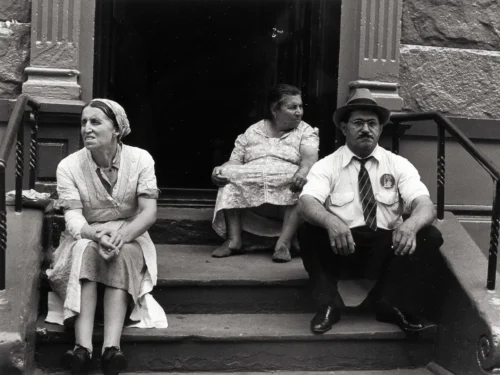 Helen Levitt, New York 1939 Stoop Scene Photography Print