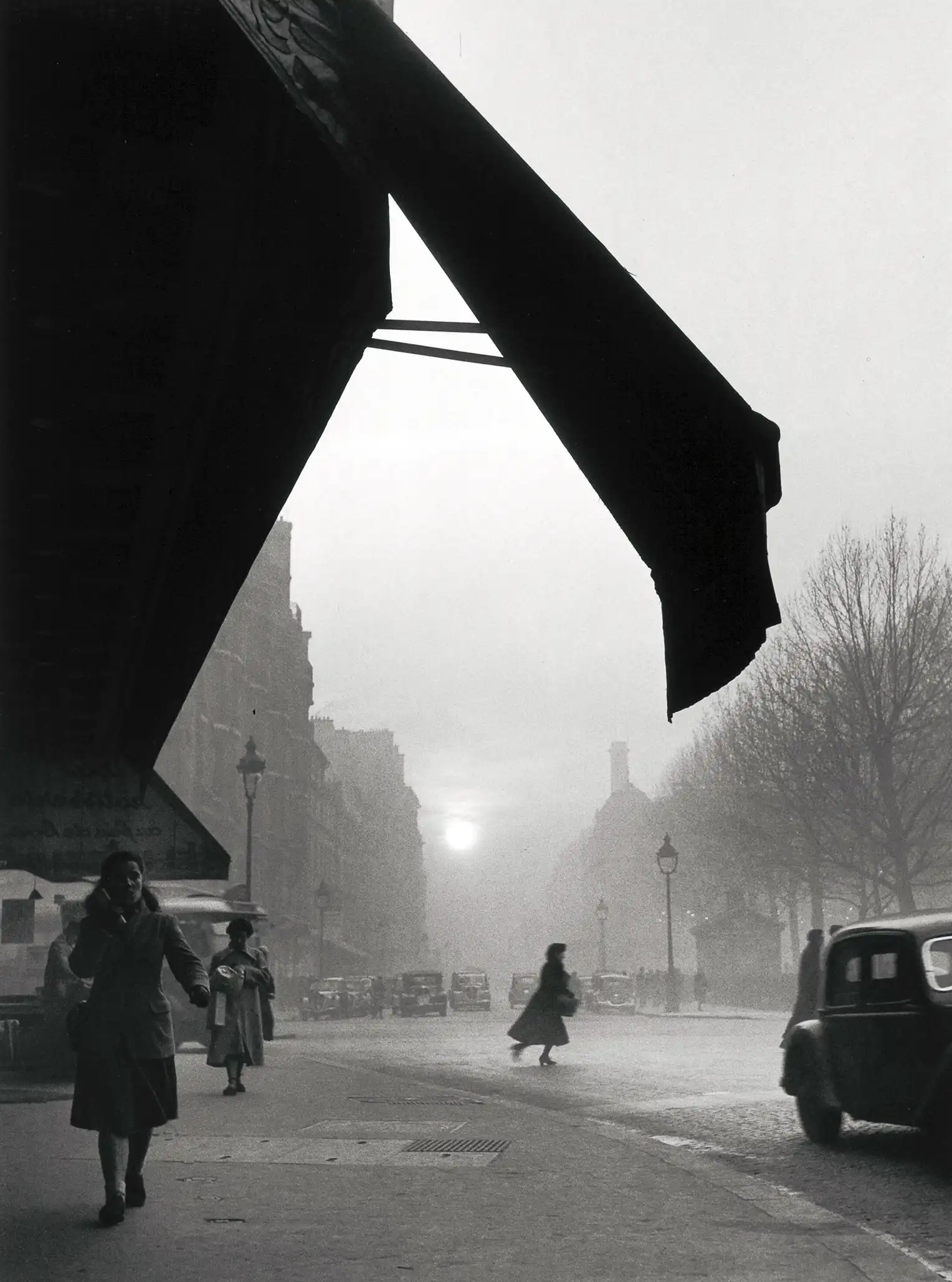 Willy Ronis photography print — Paris street photography print, Carrefour Sèvres-Babylone 1948