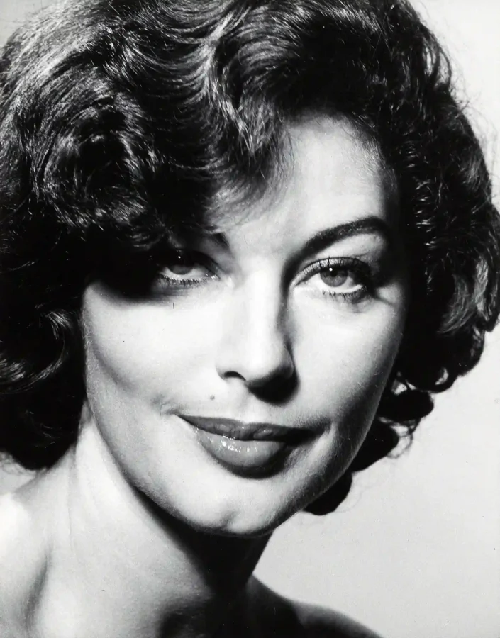 Ava Gardner Life Magazine — close-up black and white photography portrait of Ava Gardner by