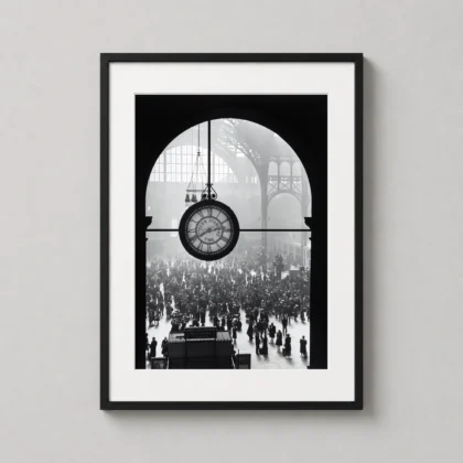 Alfred Eisenstaedt | Art Poster | Iconic Grand Station Clock Photo Print framed wall art mockup