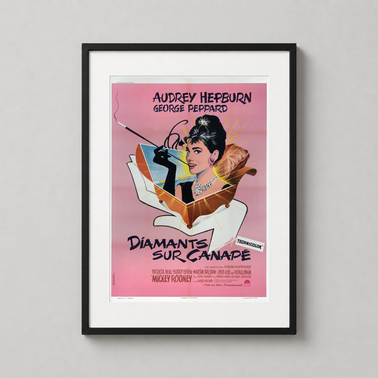 Breakfast Tiffany's Audrey Hepburn — audrey Hepburn as Holly Golightly graces this French 'Diamants sur