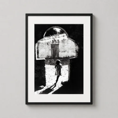 Héctor García Paso a la luz 1963 Black and White Photography Print