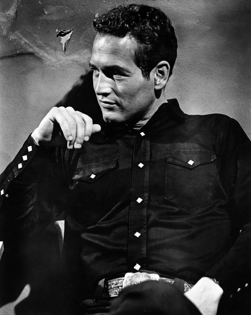 Paul Newman Hud — hud-era Paul Newman image carries a spare western-drama mood in black