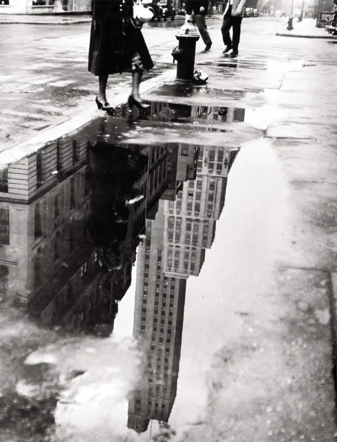 Bedrich Grunzweig poster showing a New York April shower scene from 1951.