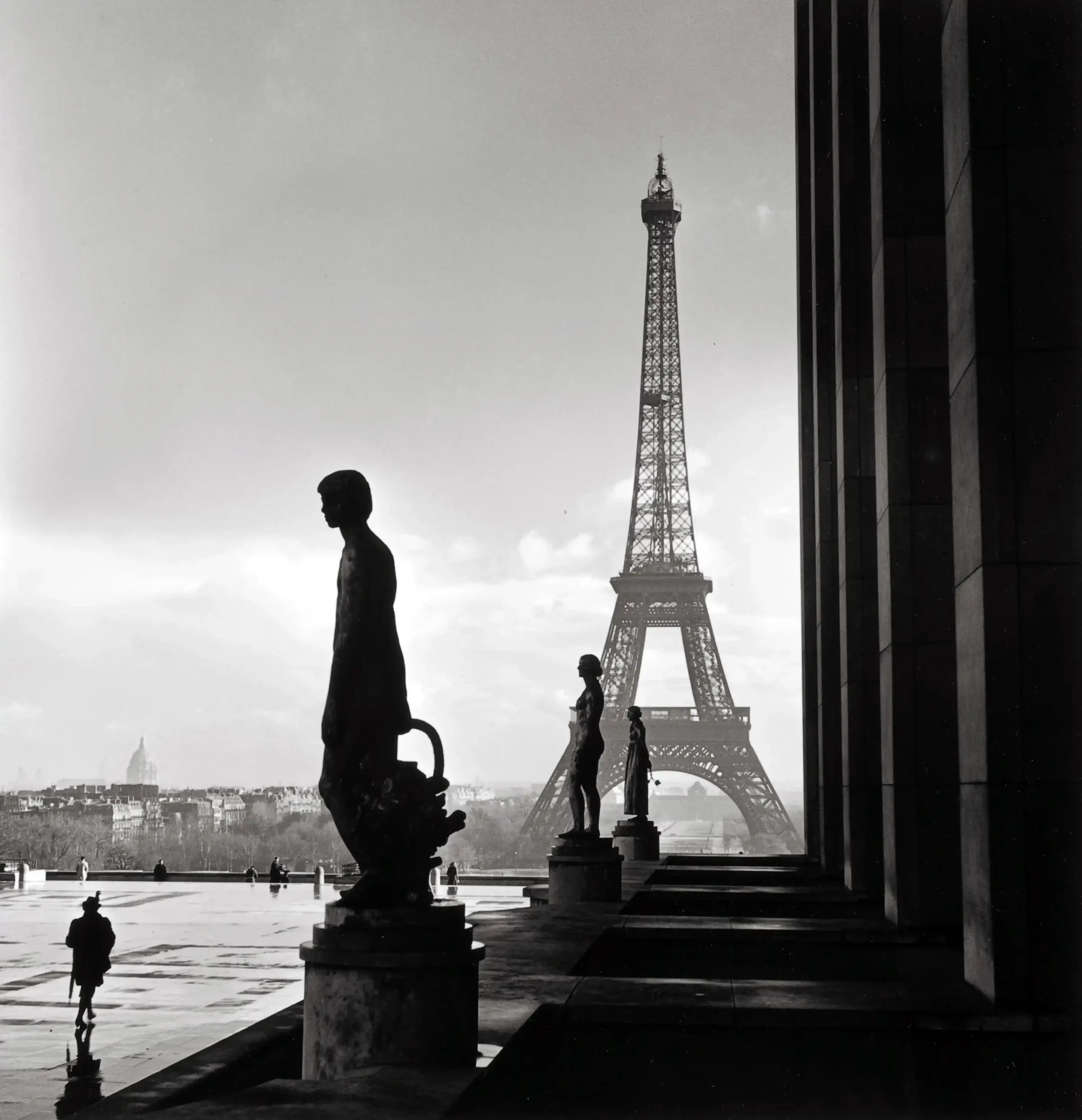 Edward Clark poster showing Eiffel Tower and Notre Dame views from circa 1946.