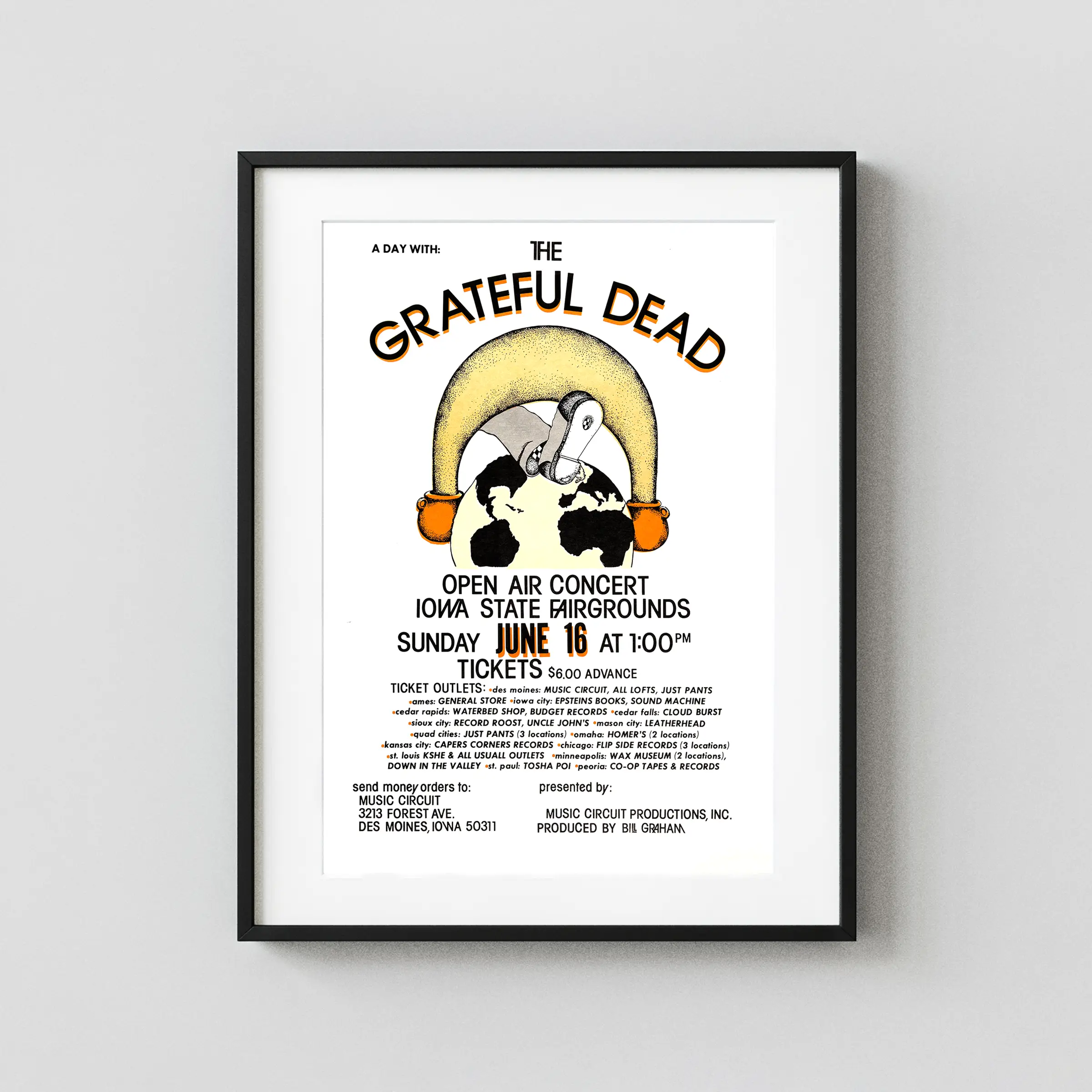 Grateful Dead 1974 Des Moines, IA Sunday Afternoon Concert Poster featuring white, light gray, and gray vertical artwork.