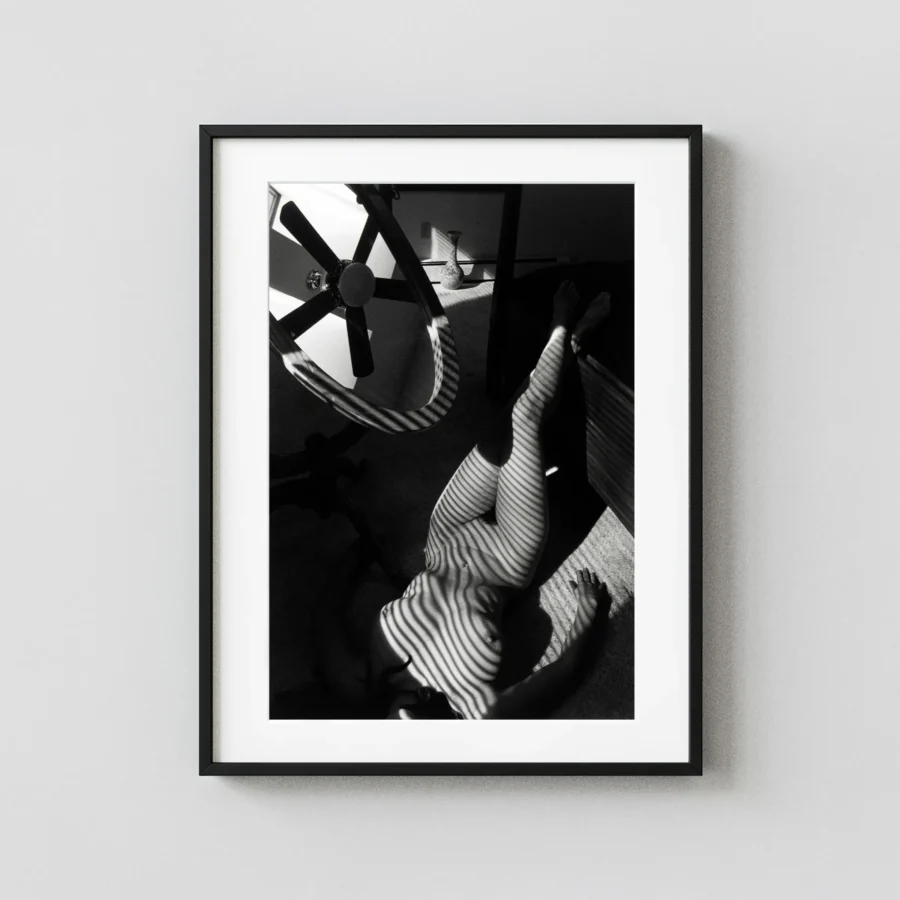 Nu En Apres Auteur Madison 1992 displayed as a framed wall mockup