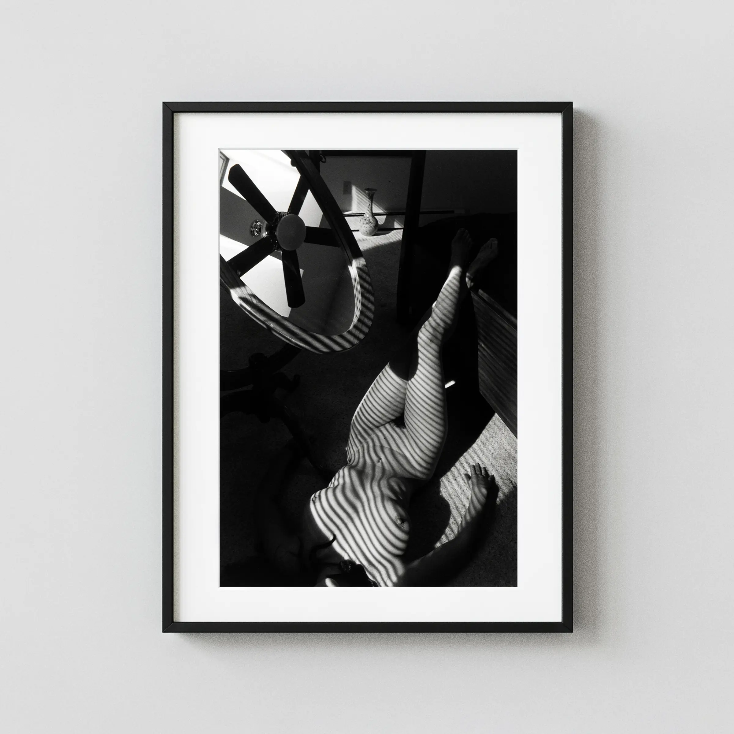 Nu En Apres Auteur Madison 1992 displayed as a framed wall mockup