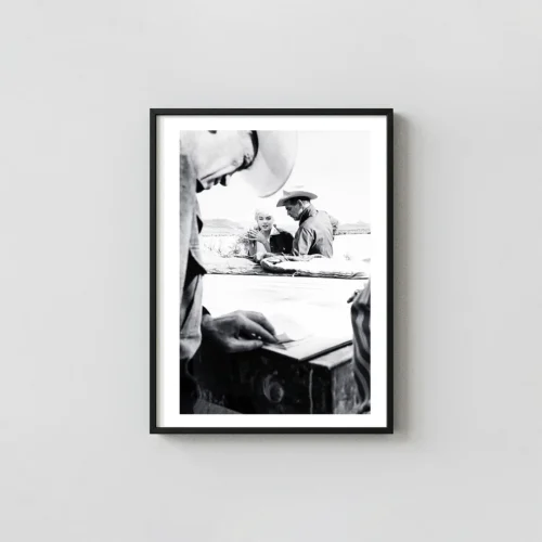 Marilyn Monroe | Celebrity Poster | The Misfits Set Photo (B&W)