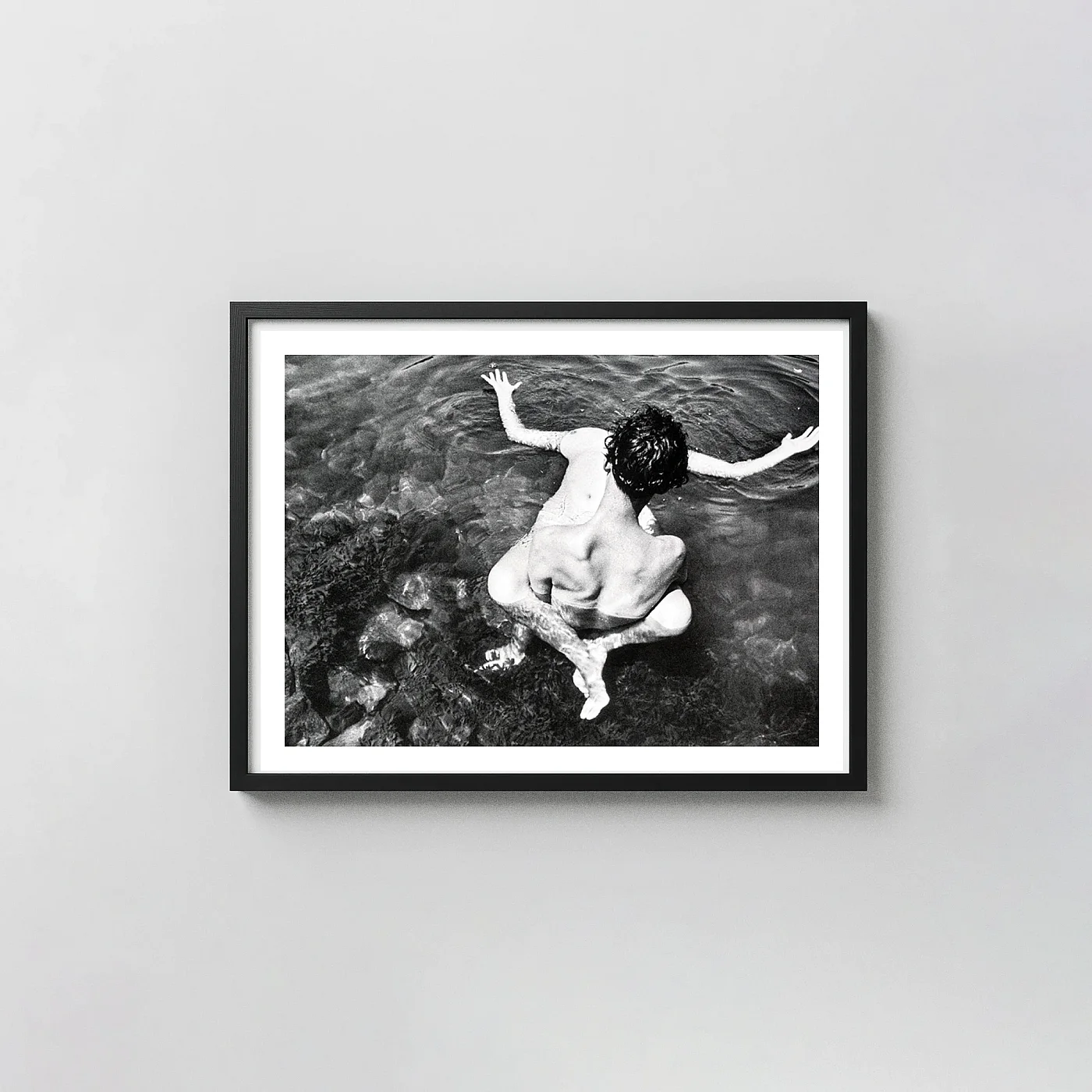 Henri Cartier-Bresson Italy Print, Couple 1933 Street Photography Wall Art Henri Cartier-Bresson Italy Print, Couple 1933 Street Photography Photography Prints Xe2X80X93 Landscape Frame Wall Art Mockup | Merchfuse