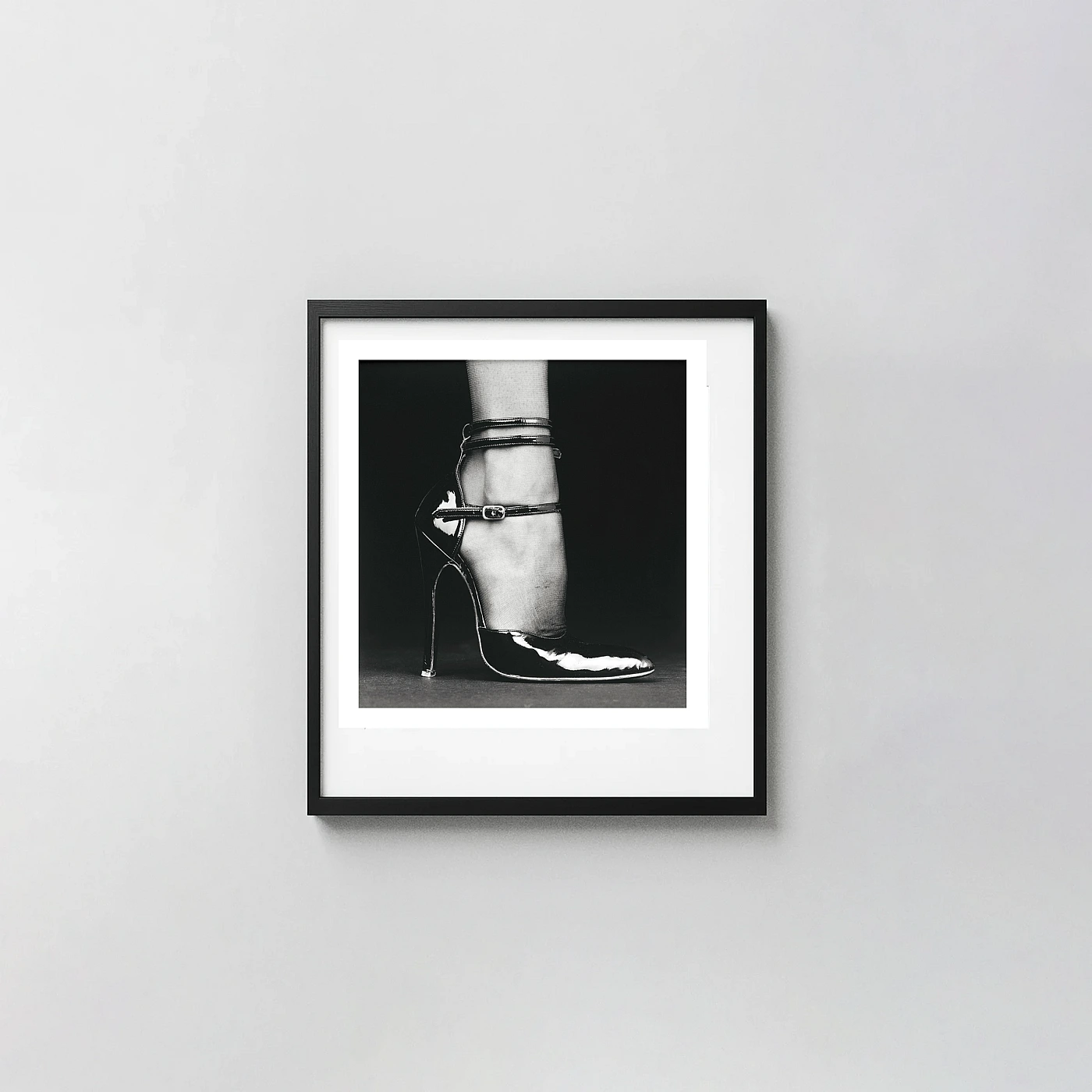Robert Mapplethorpe Shoe Melody (1987) Poster photography print - photography wall art print