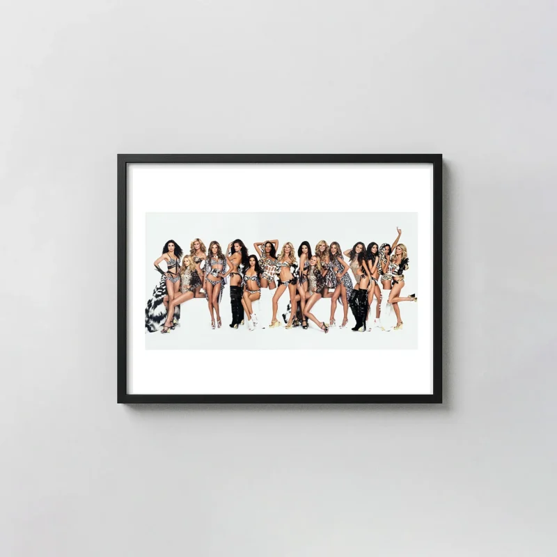 Gavin Bond Print, Paysage d'une Beauté (2007) British Fine Art Photography Photography Prints xe2x80x93 Landscape Frame Wall Art Mockup | MerchFuse